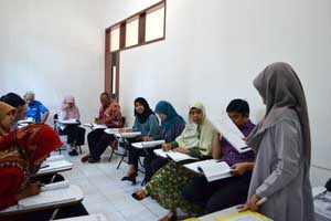 Tingkatkan Kemampuan Berbahasa Inggris, UPT Bahasa Darmajaya Selenggarakan Kursus TOEFL dan Speaking