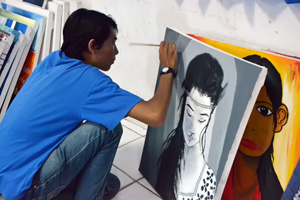 UKM Kombir Darmajaya Gelar Pameran Lukisan Fun Art 2015