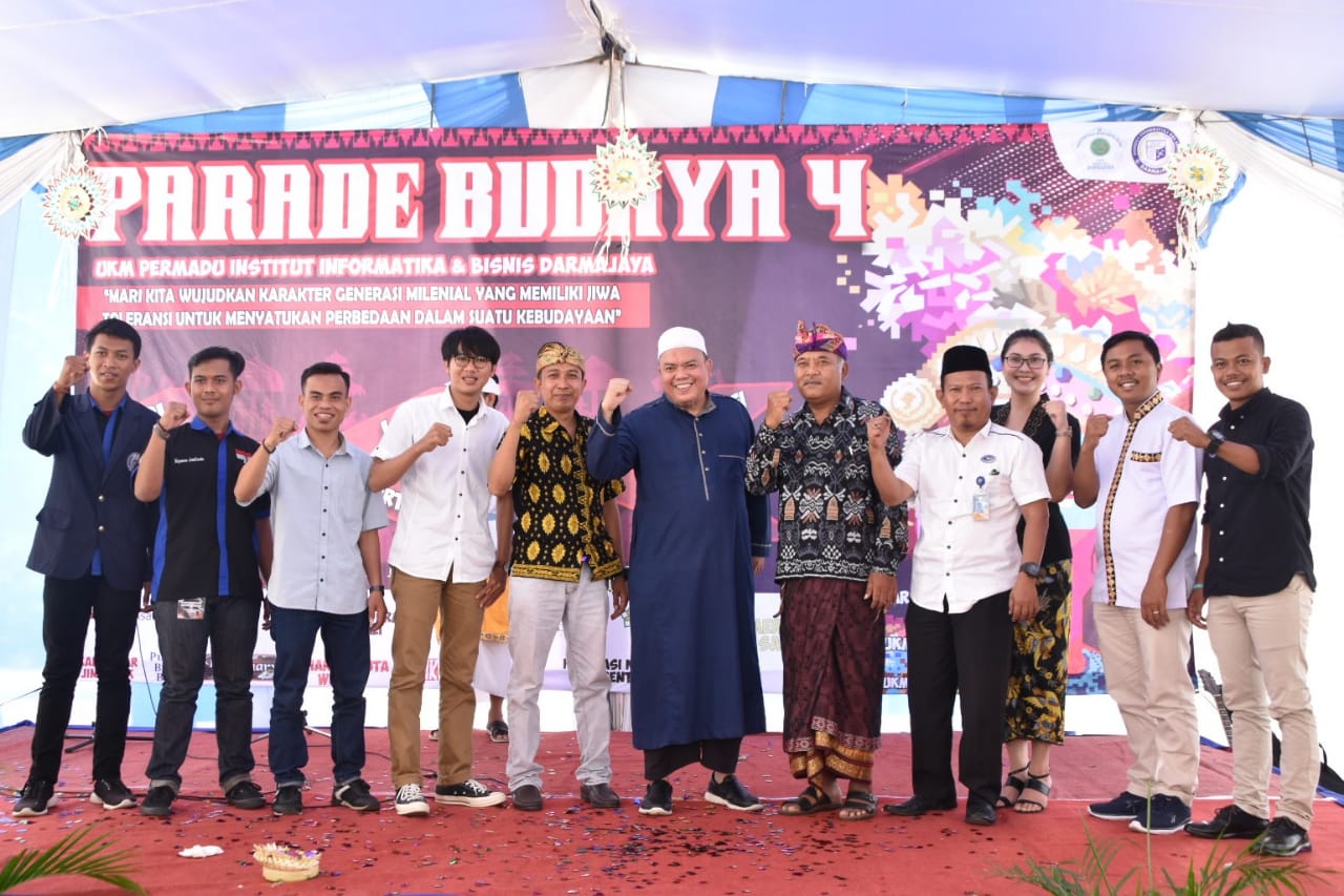 Ratusan Peserta Ramaikan Parade Budaya 4 UKM Permadu IIB Darmajaya