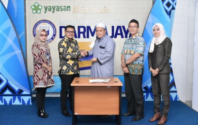 Training Softskill, IIB Darmajaya-PT Mandiri Utama Finance Teken MoU