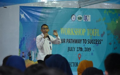 UKM Bahasa dan DLC Gelar Workshop, Ratusan Mahasiswa Darmajaya Belajar Taklukan TOEFL