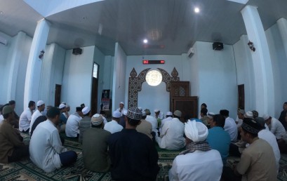 Itikaf Selama Tiga Hari, IIB Darmajaya Perkuat Keimanan Karyawan Muslim