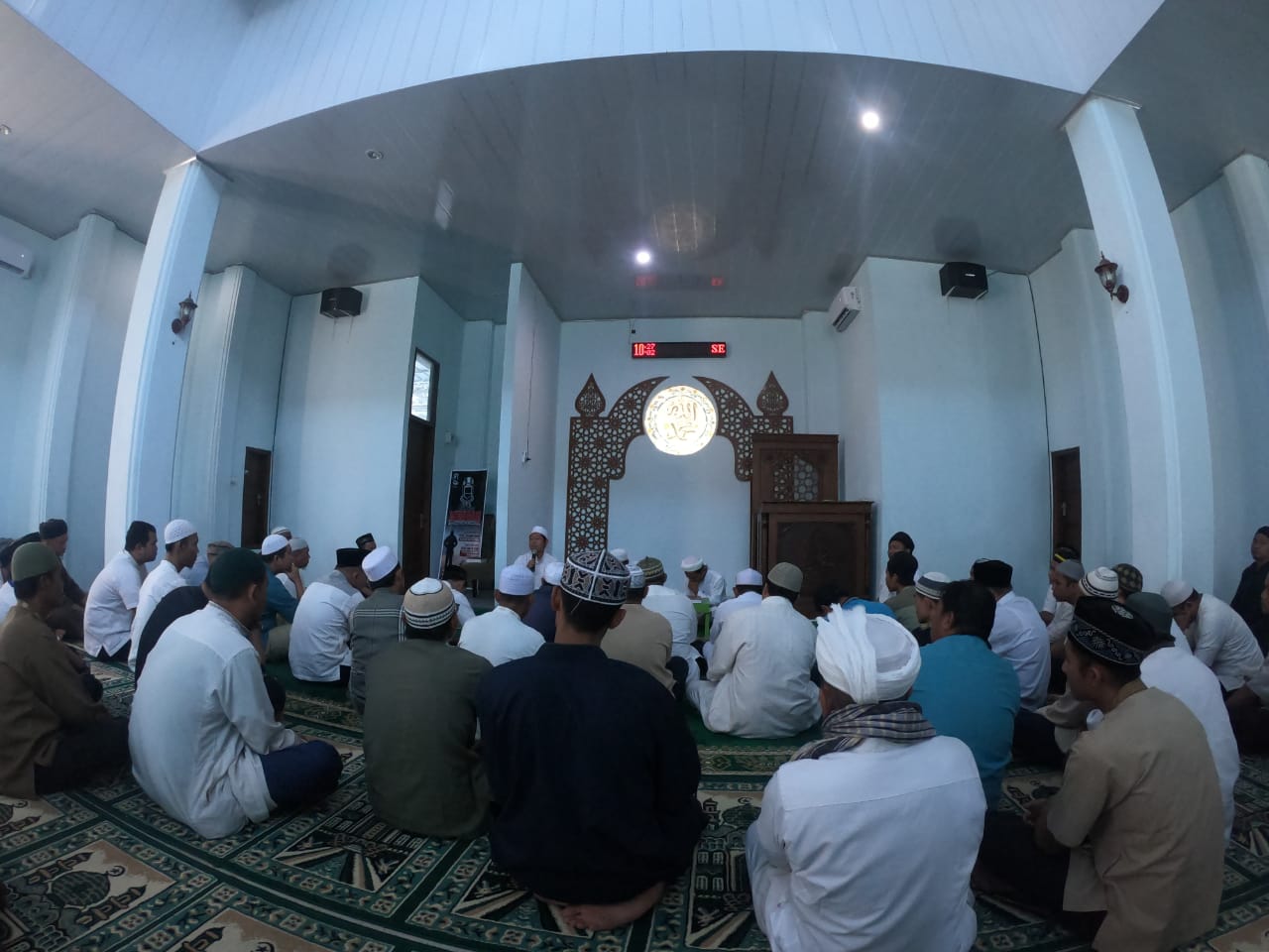 Itikaf Selama Tiga Hari, IIB Darmajaya Perkuat Keimanan Karyawan Muslim