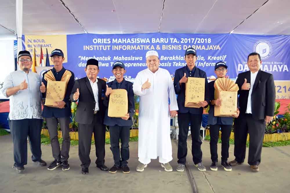 Penutupan Ories 2017, Mahasiswa Baru Darmajaya Peduli Rohingya