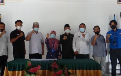 LPPM IIB Darmajaya Hibahkan Komputer Dukung Digitalisasi Desa Binaan Jati Indah Lampung Selatan