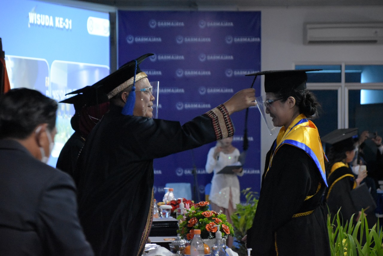 Wisuda Ke-31, PTS Terbaik di Lampung IIB Darmajaya Mewisuda 342 Lulusan