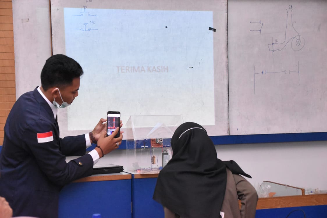 Tingkatkan Keamanan Rumah, Mahasiswa Sistem Komputer Darmajaya Ciptakan Sistem Buka Kunci Pintu dengan Menggunakan Wajah