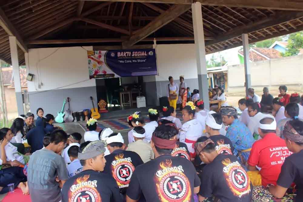 Peduli Masyarakat, Permadu DarmajayaLakukan Bakti Sosial