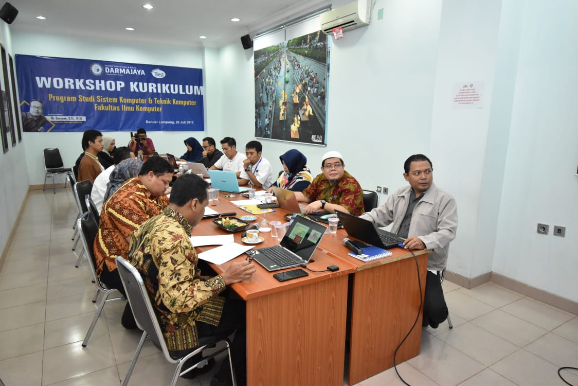 Jurusan SKTK IIB Darmajaya Gelar Workshop Kurikulum Sesuai Revolusi Industri 4.0