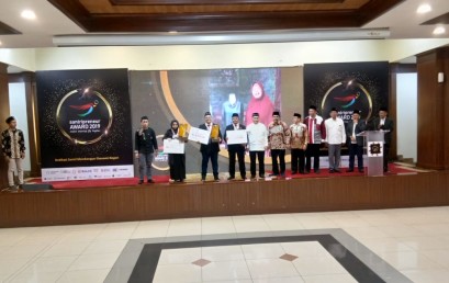 Mahasiswi IIB Darmajaya Ini Raih Santripreneur Award 2019 Kategori Industri Kreatif