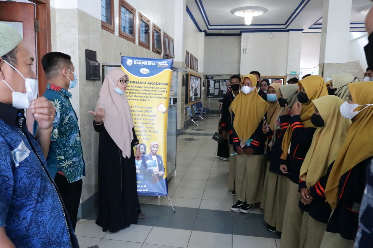 Kunjungan Industri ke IIB Darmajaya, SMK Islam Nurul Iman Tour Kampus