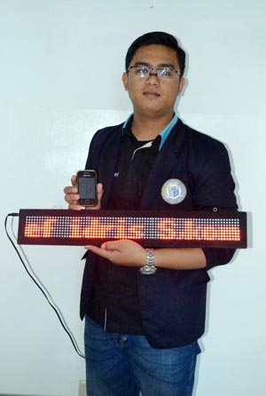 MAHASISWA DARMAJAYA CIPTAKAN SISTEM INFORMASI RUNNING TEXT BERBASIS ANDROID