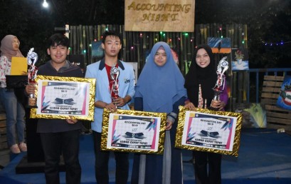 SMK BPK Penabur Sapu Bersih Juara Lomba Uji Kompetensi Akuntansi di IIB Darmajaya