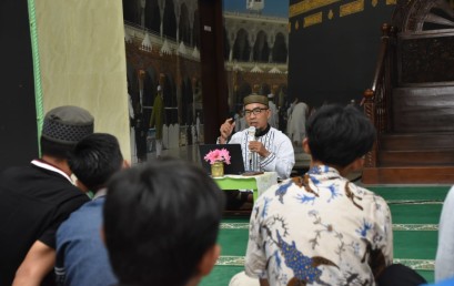 UKM As Salam IIB Darmajaya Belajar Tata Cara Urus Jenazah