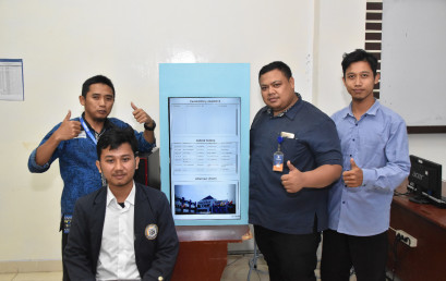 Mahasiswa IIB Darmajaya Ciptakan Papan Informasi Digital