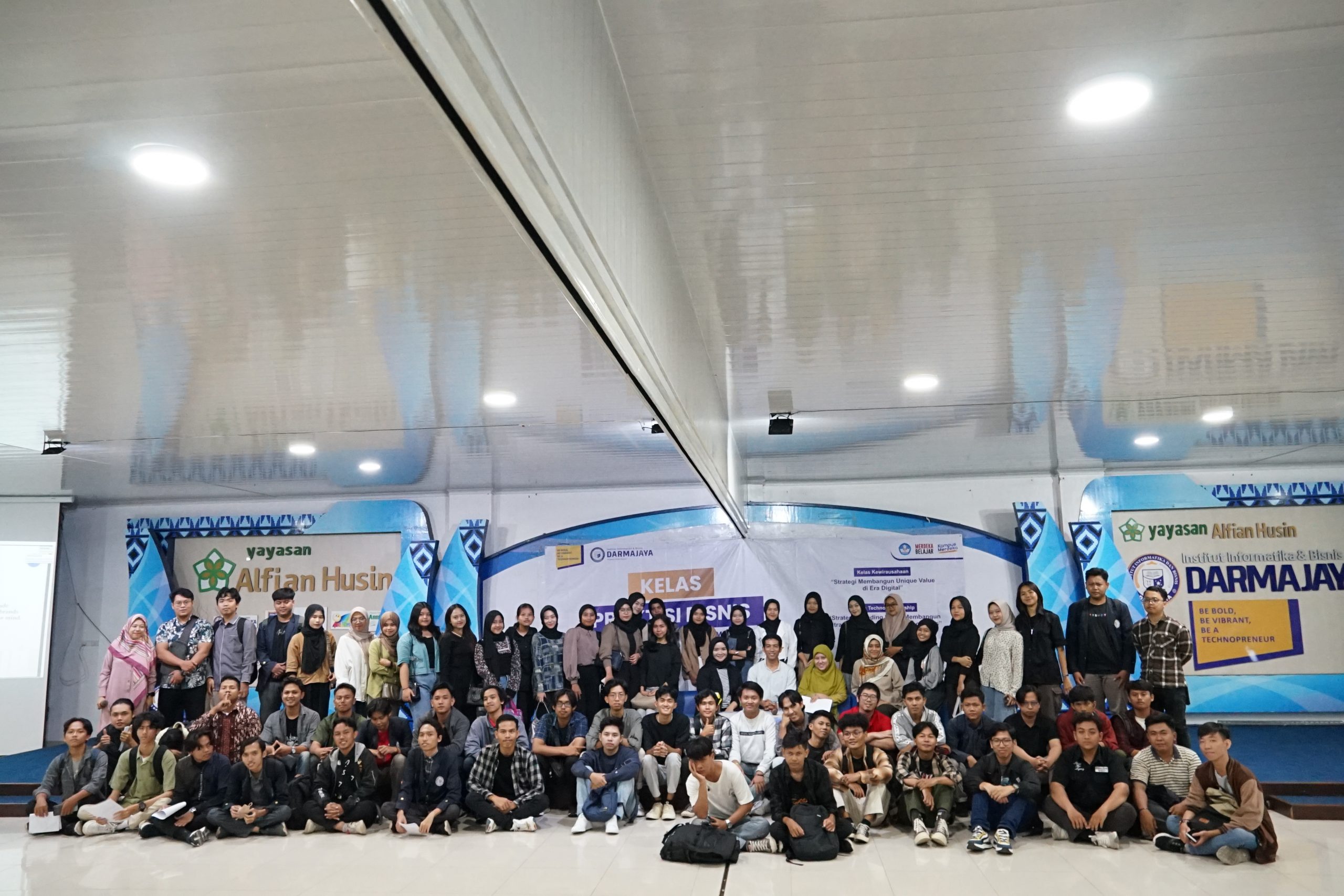 Program Unggulan Darmajaya, Mahasiswa Belajar “Technopreneurship” Langsung dari Dua CEO Ini