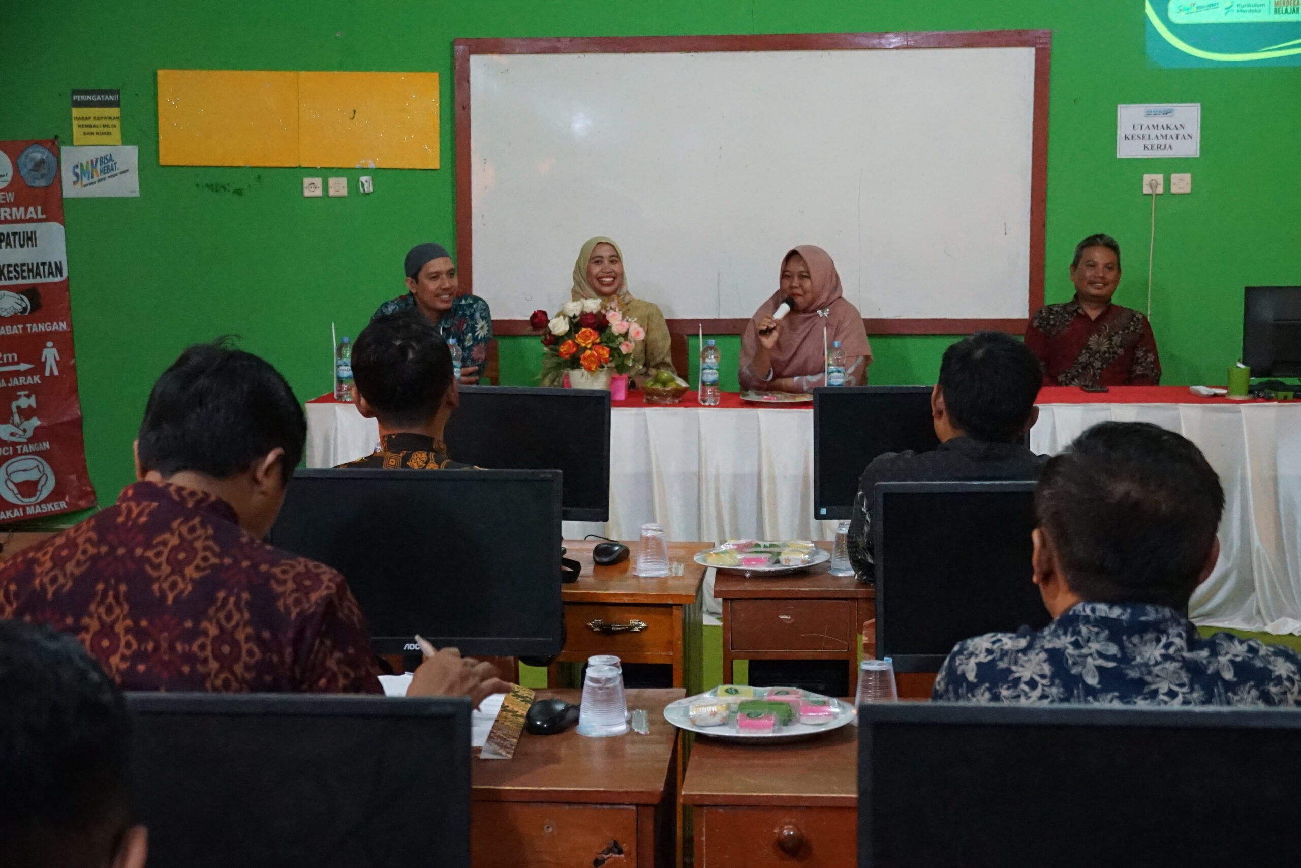 Pengabdian DRTPM Dosen Darmajaya: Hadirkan Teknologi Nirkabel untuk Sekolah di Pedesaan