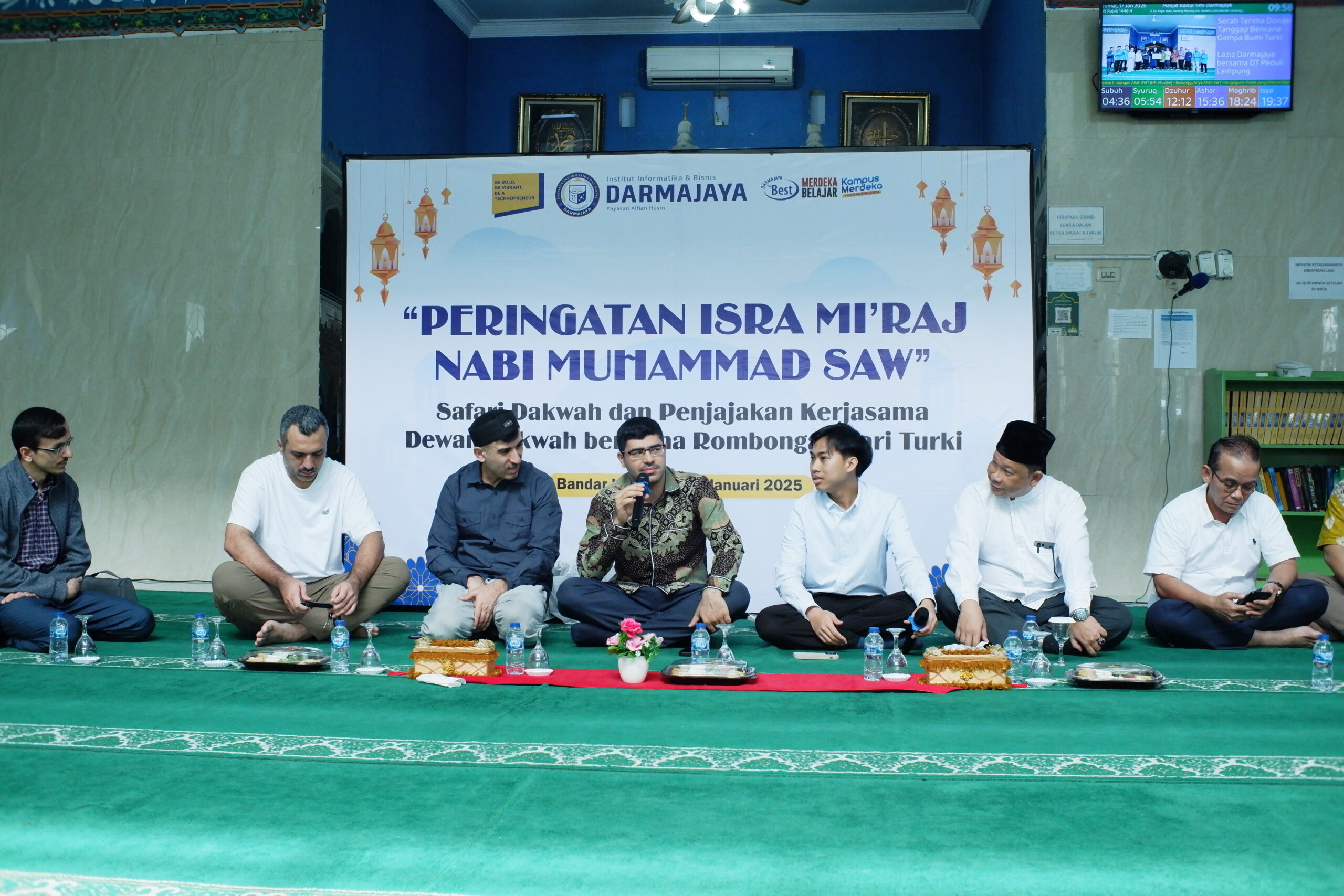 Kajian Delegasi Turki di IIB Darmajaya: Pentingnya Berbagi Ilmu, Infak, dan Solidaritas untuk Palestina