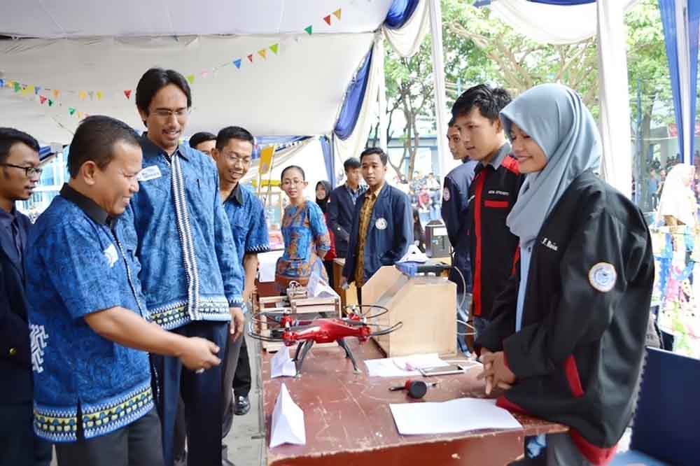 Minat Bakat Fair 2016 Mahasiswa Darmajaya Latih JiwaTechnopreneur dan Organisator