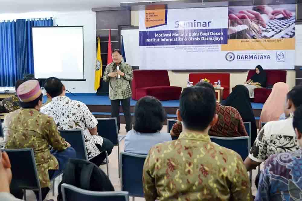 Ubah Laporan Penelitian Menjadi Buku Referensi