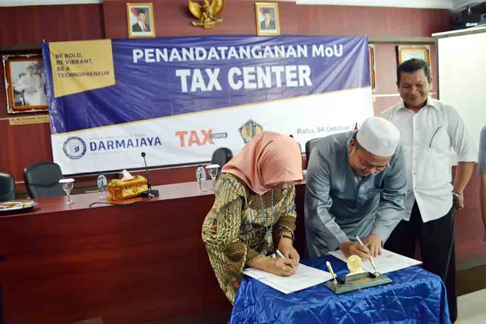 IIB Darmajaya-Kanwil Dirjend Pajak Bengkulu Lampung Tandatangani MoU Tax Center