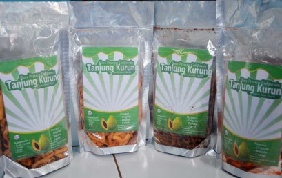 Sulap Pepaya Jadi Panganan Kering “Keripik Usus Pepaya”