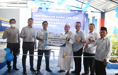 Pimpinan Bank BJB Bandarlampung Serahkan CSR Pembangunan Kantin di IIB Darmajaya