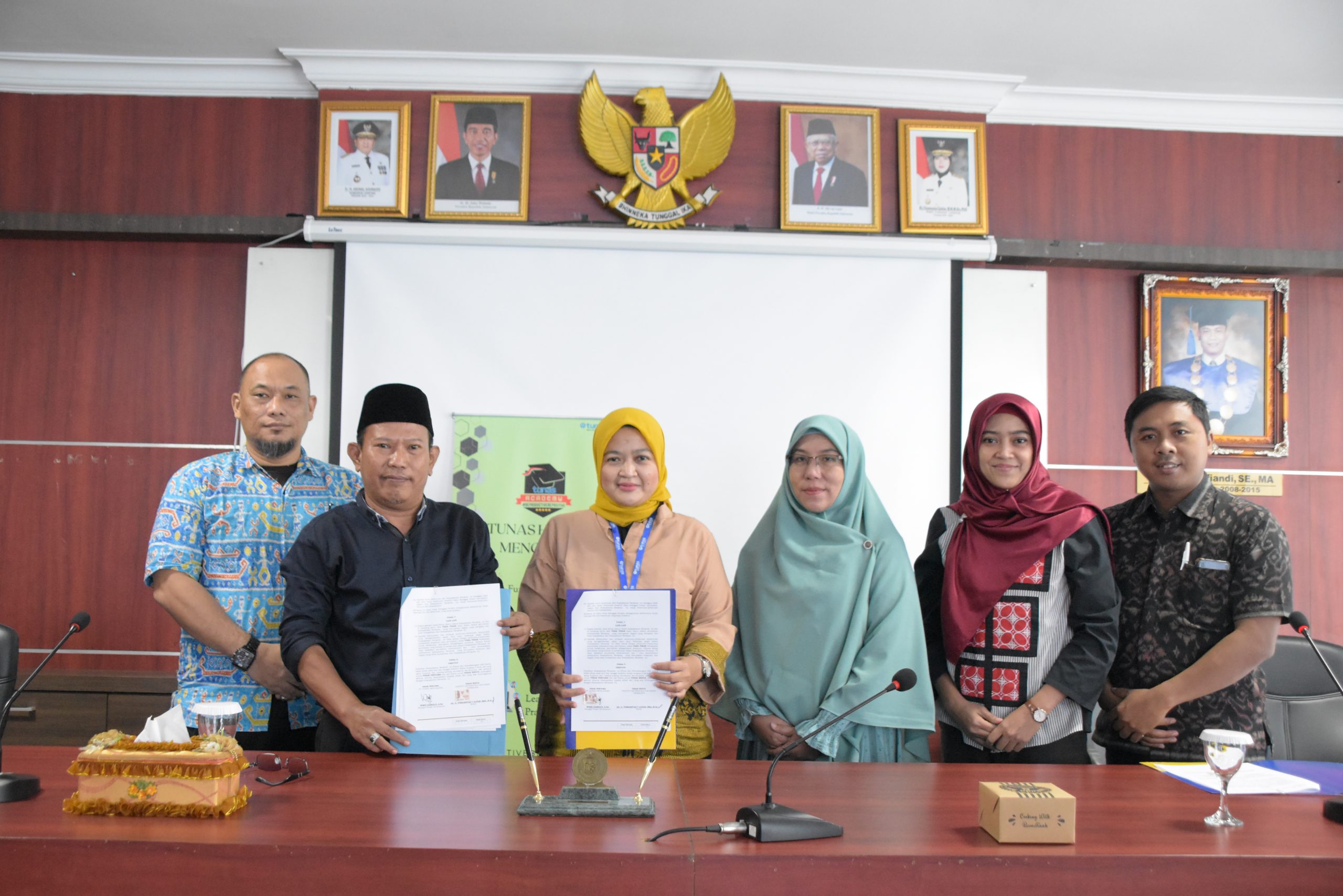 Mahasiswa Presentasi Hasil Magang, IIB Darmajaya-PT TDM Kerja Sama Program MBKM