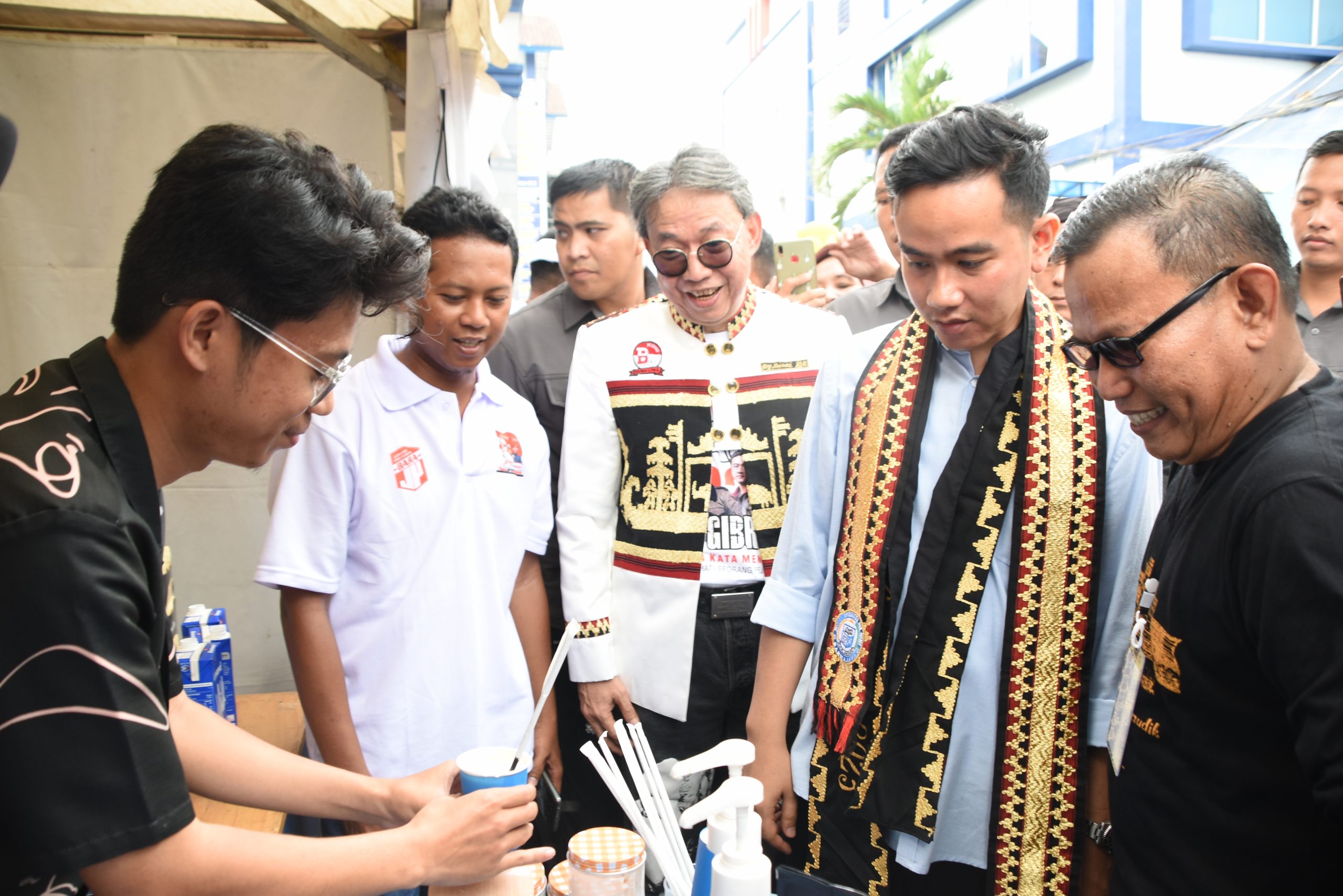 Ngobrol Bareng Mas Gibran, Ribuan Mahasiswa IIB Darmajaya Dapatkan Motivasi Bisnis