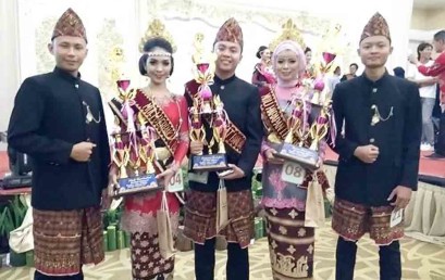 Pemilihan Muli Mekhanai Bandar Lampung 3 Mahasiswa Darmajaya Sabet Trophy