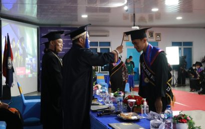 Mahasiswa Program Student Mobility di Tiongkok, Pimpred Media Online ini Wisudawan Terbaik Kampus The Best