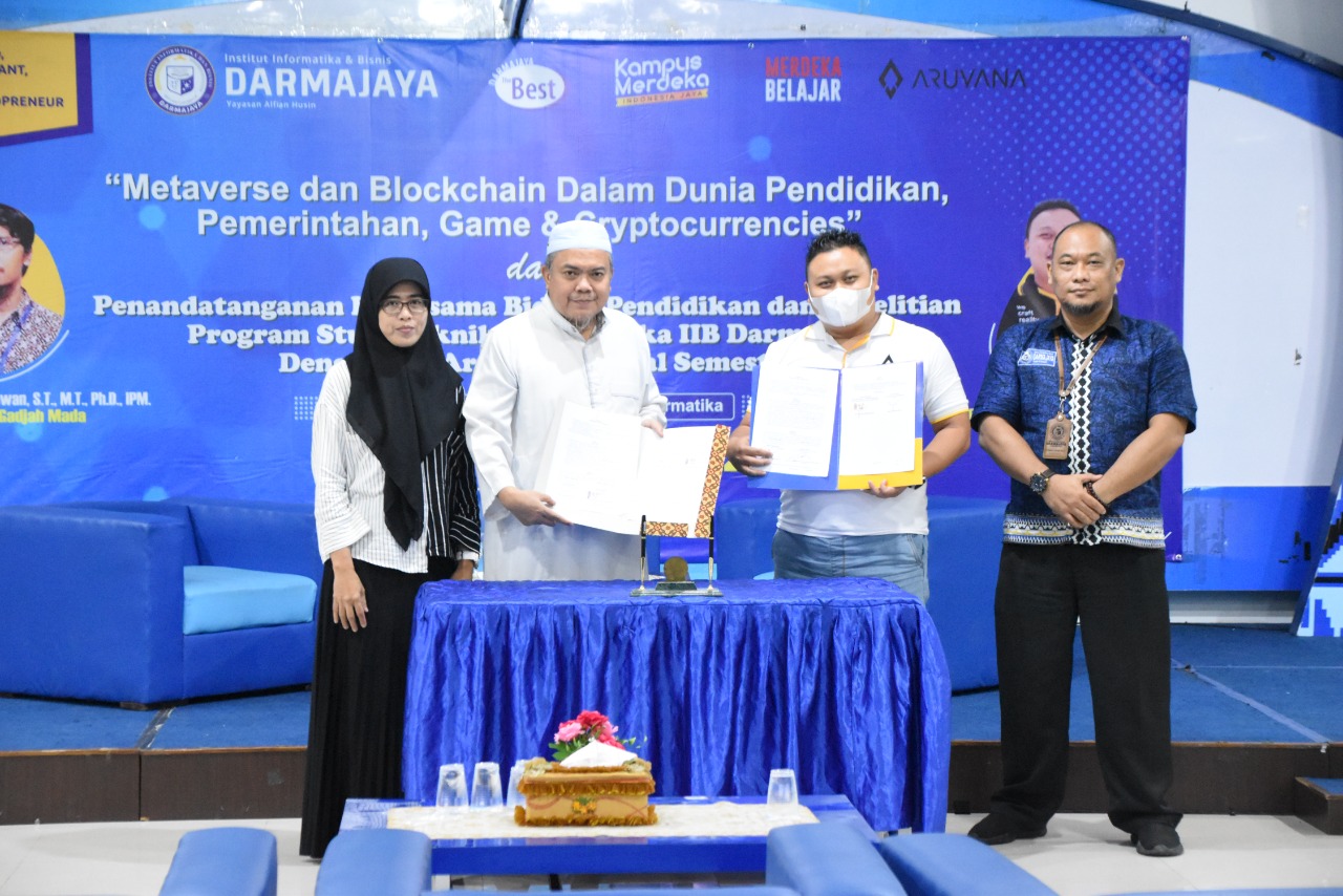 Prodi TI IIB Darmajaya Gelar Seminar Metaverse dan Blockchain