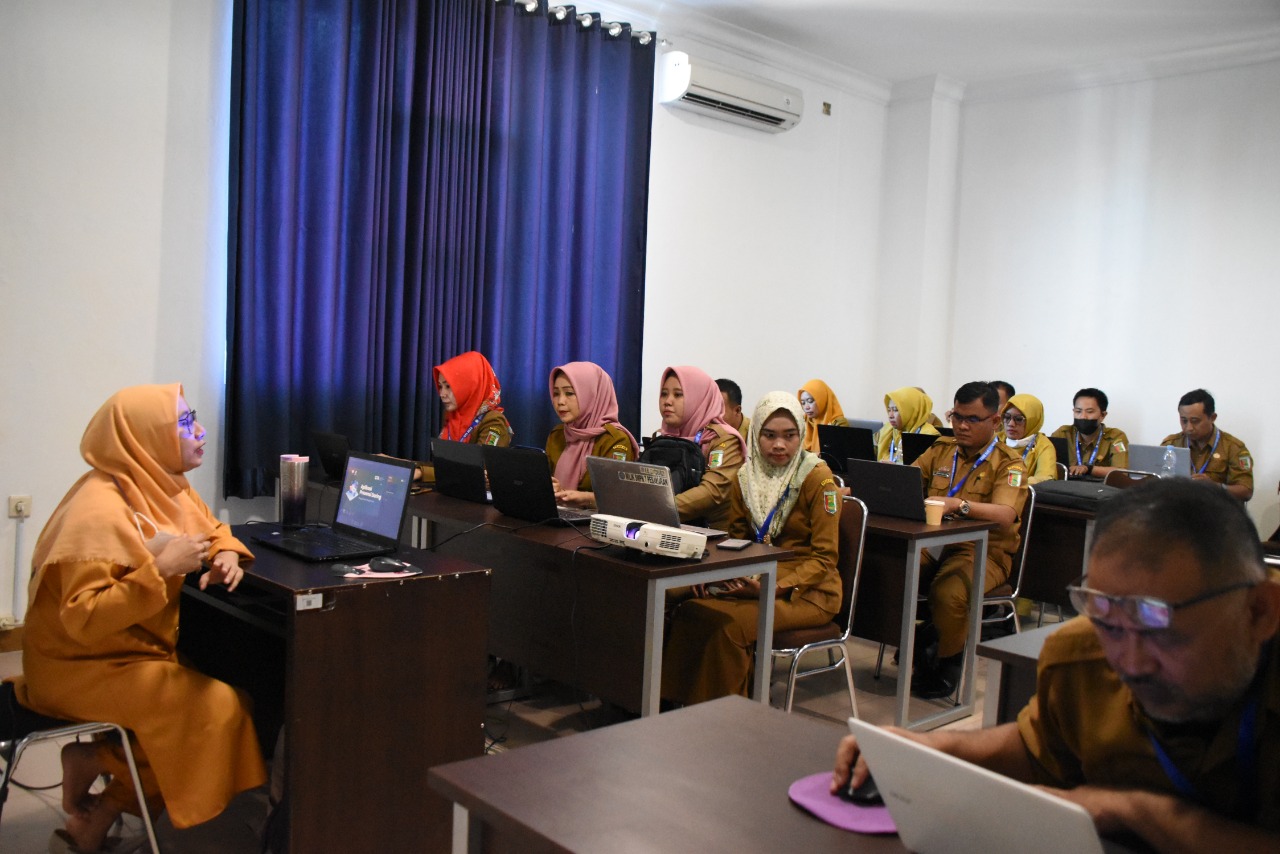 Tiga Dosen IIB Darmajaya Menjadi Pengajar Pelatihan Program Government Transformation Academy