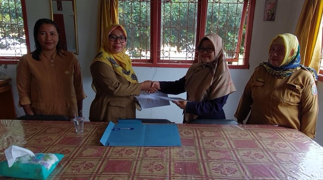 Jalin Kerja Sama dengan SMKN 1 Way Pengubuan Lampung Tengah, IIB Darmajaya Teken MoU