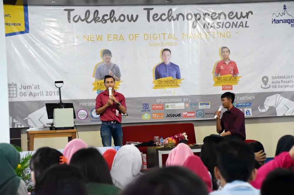 Mahasiswa Darmajaya Perdalam Digital Marketing