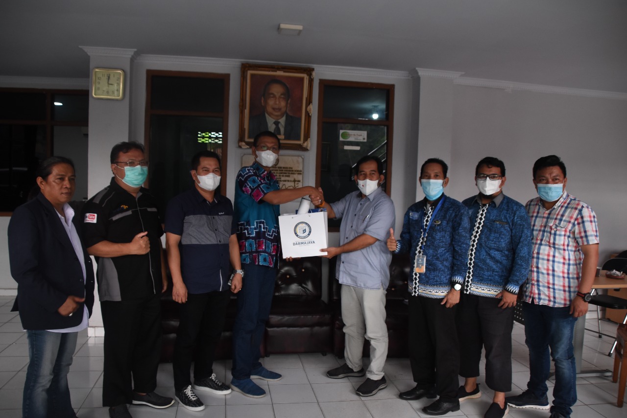 IIB Darmajaya–PWI Lampung Bicarakan Kerja Sama Peningkatan SDM