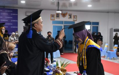 Wisuda Ke-33, IIB Darmajaya Komitmen Tingkatkan Kualitas Lulusan