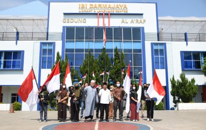 Kampus The Best IIB Darmajaya Siap Kibarkan 1.500 Bendera Merah Putih