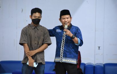 Ditinggal Orangtua Sejak Kelas VI SD, Penerima Beasiswa KIP Kuliah Kampus The Best ini Ingin Jadi Programmer