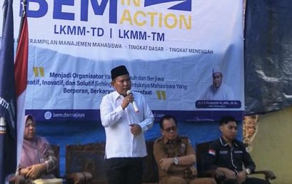 Gelar LKMM-TM di Sebalang, BEM IIB Darmajaya dan Orkem Lakukan Pengabdian Masyarakat