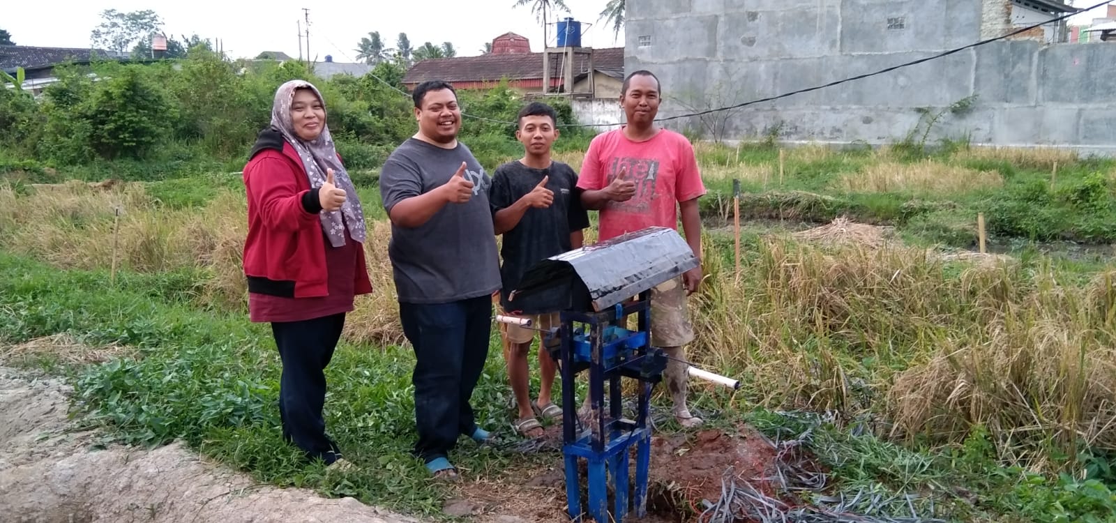 Mahasiswa Prodi Sistem Komputer Darmajaya Ciptakan Alat Pengusir Hama Burung pada Tanaman Padi