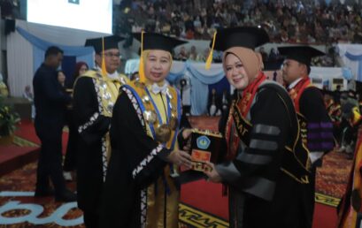 Diwisuda Doktor, Dosen Manajemen Darmajaya Lulusan Terbaik 3 Tingkat Universitas