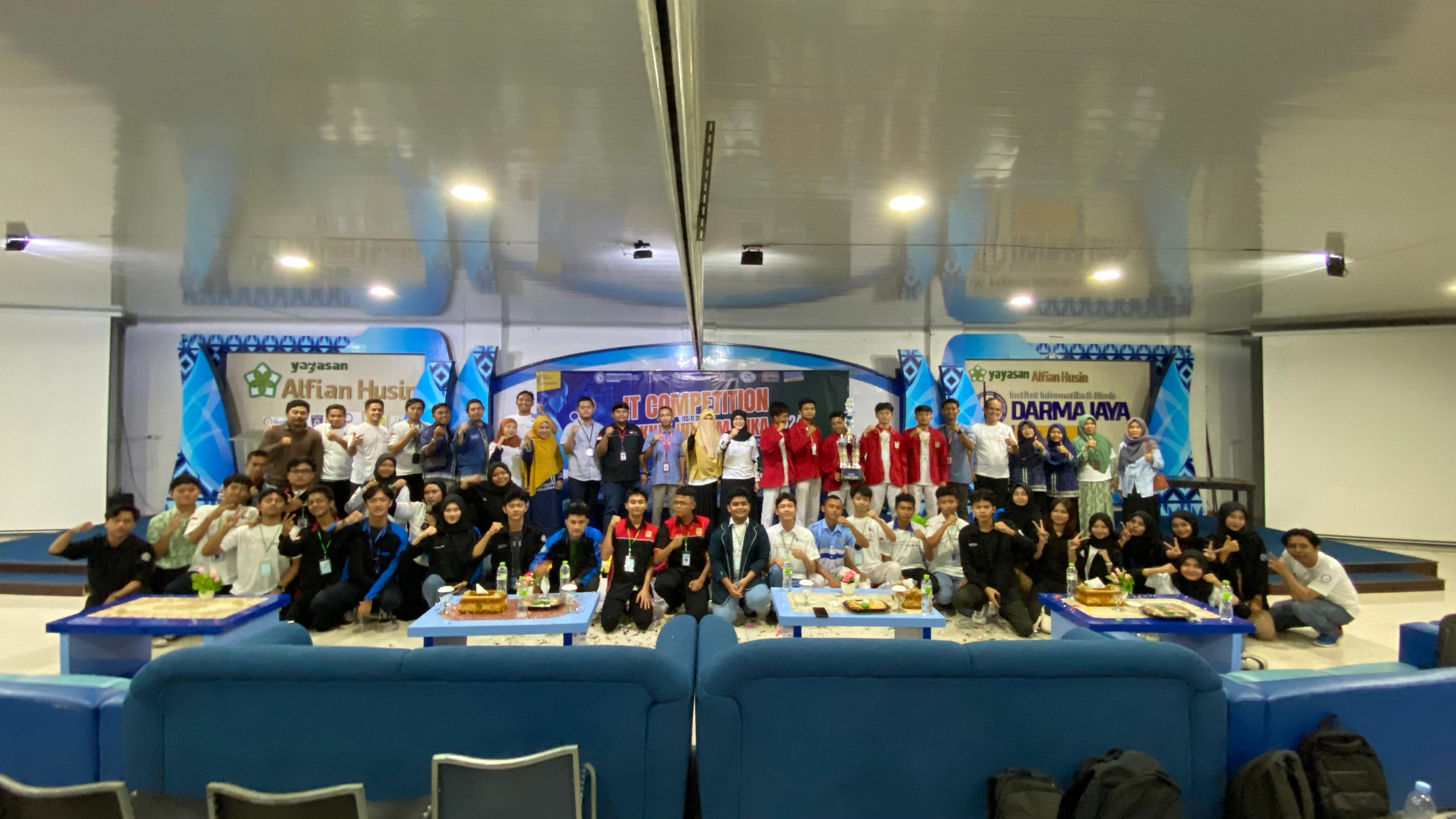 IT Competition 2024 IIB Darmajaya, Inilah Juara Umumnya