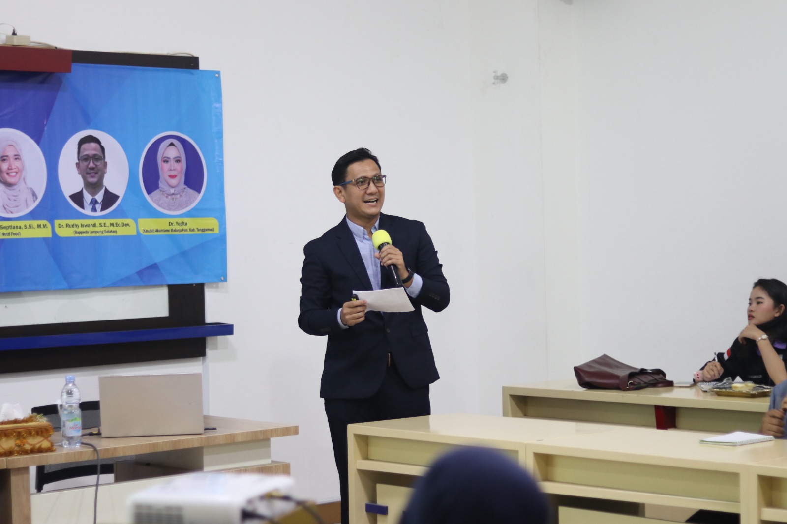 Praktisi Mengajar: Dr. Rudhy Ungkap Strategi Human Investment bagi Mahasiswa IIB Darmajaya